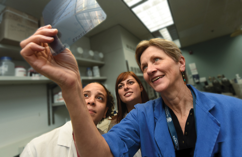 Research assistant Bianca Marsh, graduate student Marissa Seamon and Dr. Ruth Harris