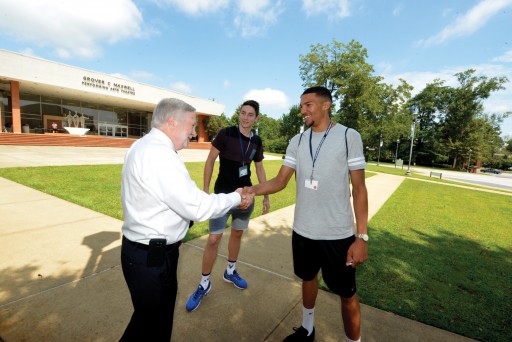 Keel meeting students on the Summerville Campus